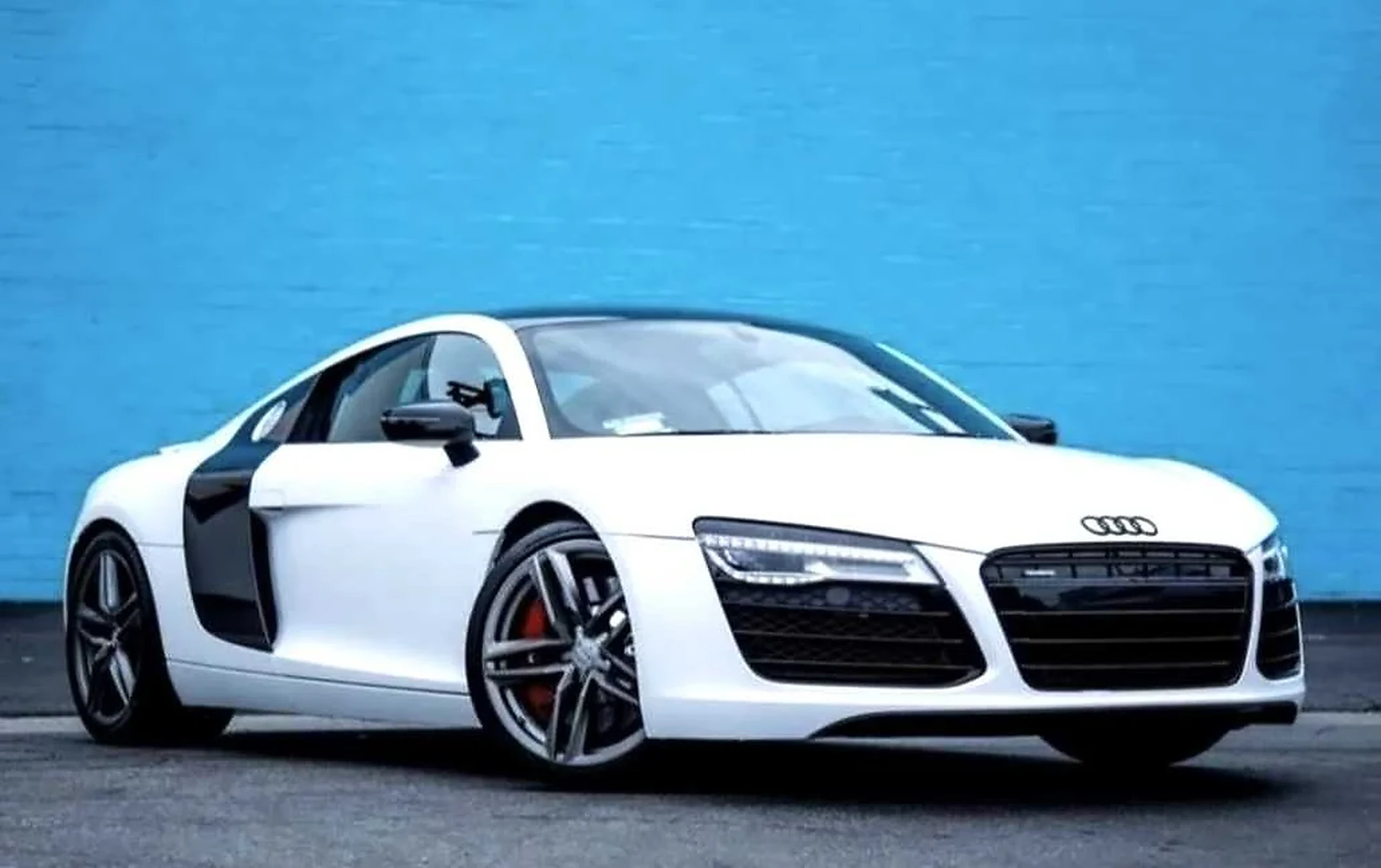 Audi R8 V10 Coupé exterior