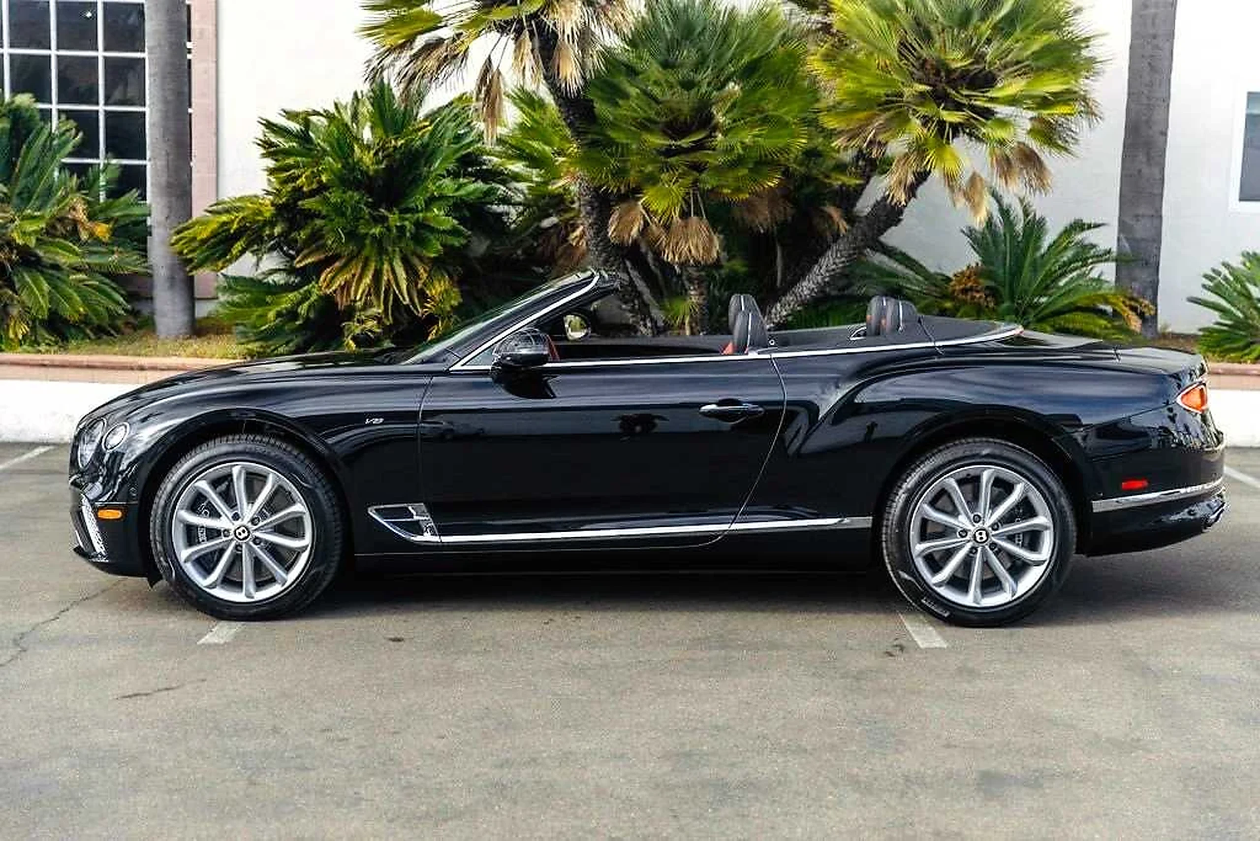 Bentley Continental GTC exterior for gala and red-carpet car rentals